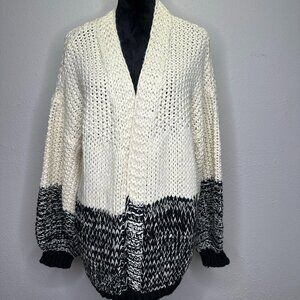 KyeMi Chunky Colorblock Cardigan - Cream + Black with Pockets, Size M NWT